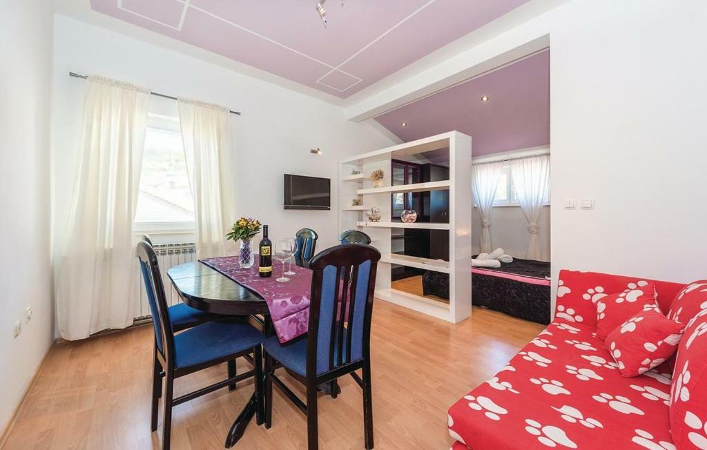 Apartman שיבניק מראה חיצוני תמונה