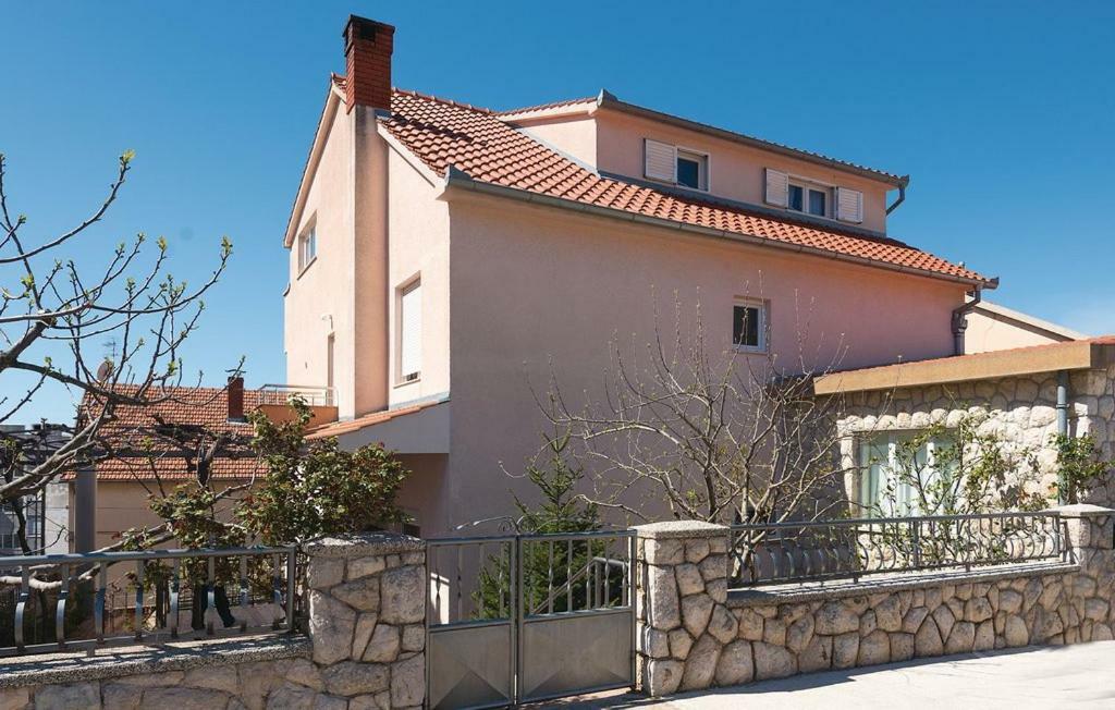 Apartman שיבניק מראה חיצוני תמונה